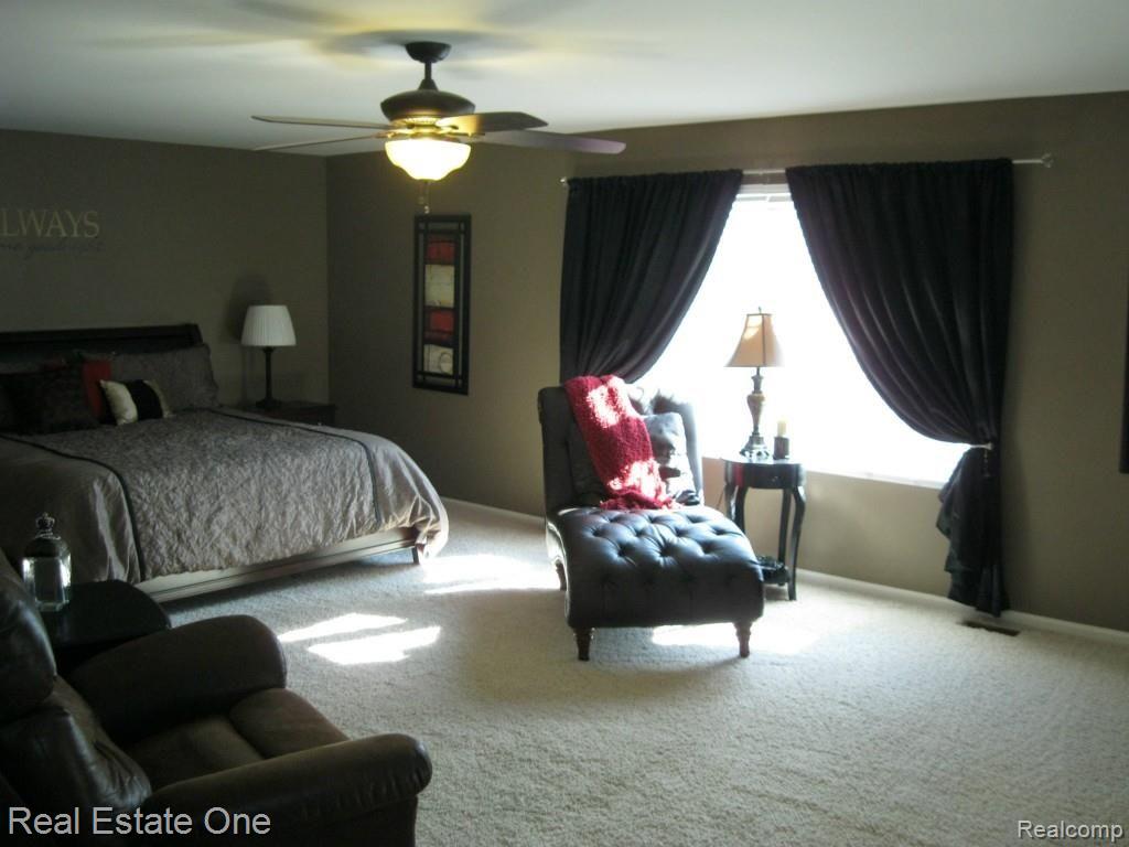 4245 Derry Court Rochester, MI 48306 - Photo 23 of 39 Master Suite