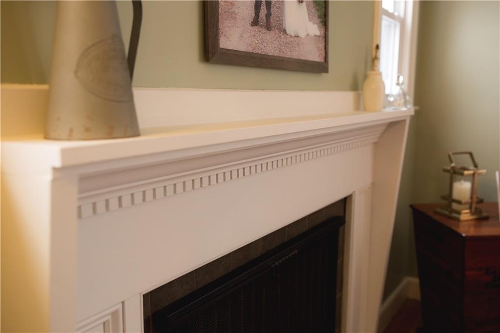 20 Williston Road South Portland, ME 04106 - Photo 3 of 30 Natural gas fireplace
