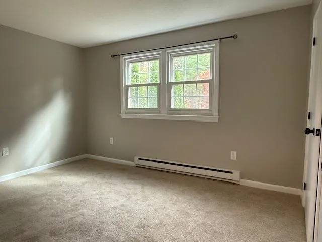 $1,850 | 1 Charleston Avenue, Londonderry, NH 03053