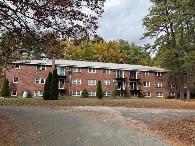 $1,850 | 1 Charleston Avenue, Londonderry, NH 03053