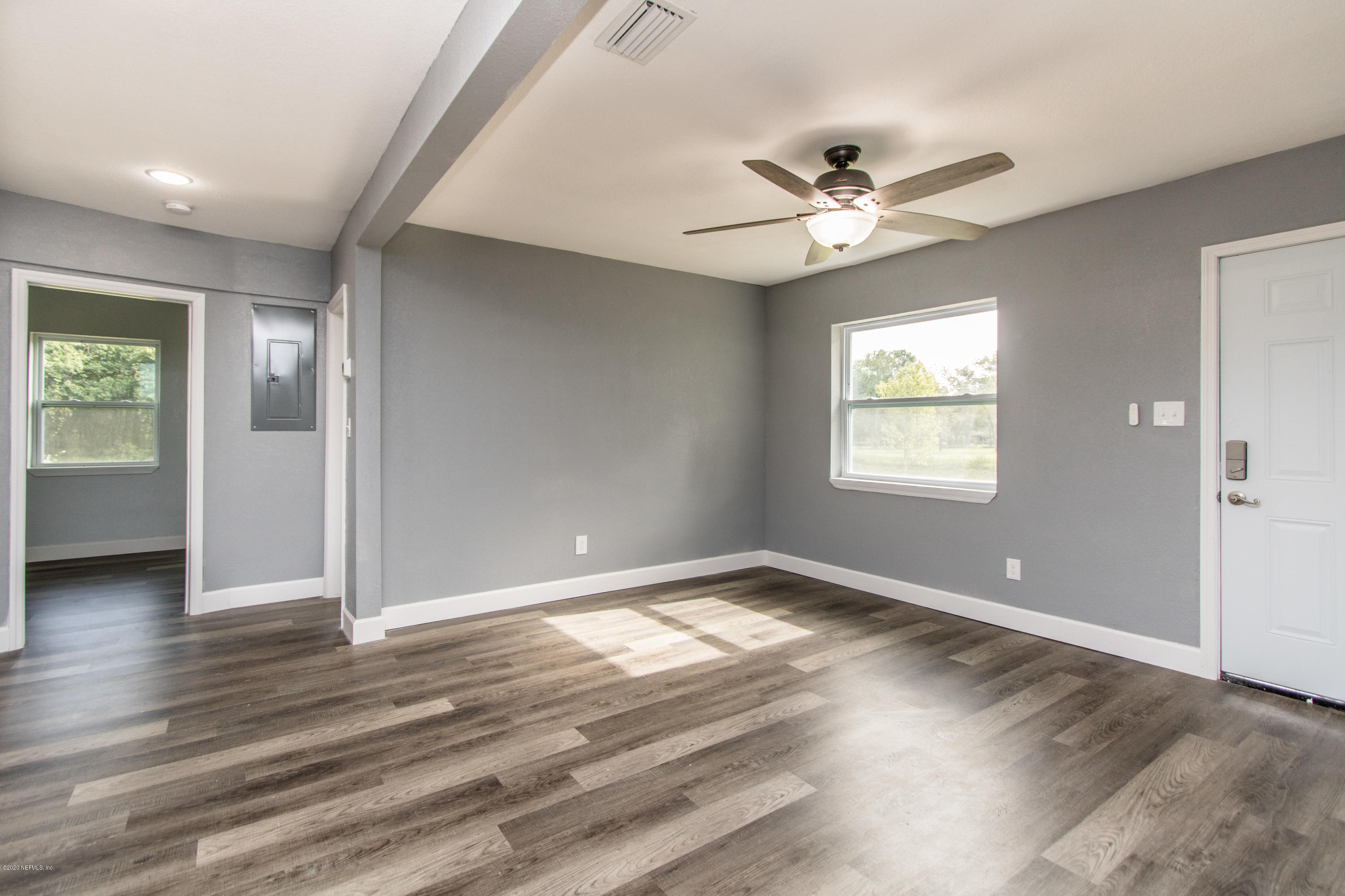 1722 Big Branch Road Middleburg, FL 32068 - Photo 11 of 31 Living Room View 2