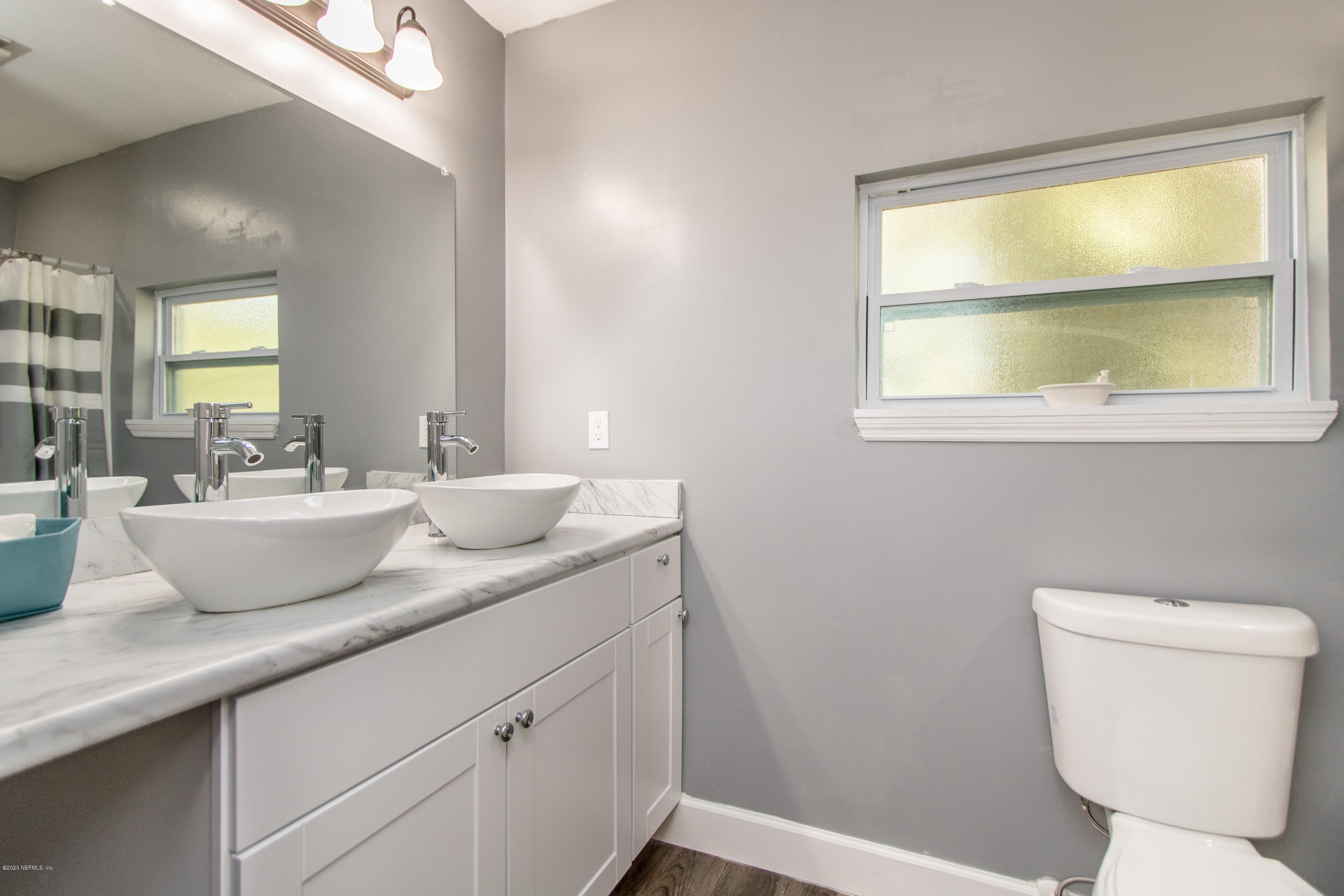 Owner's Bath View 3