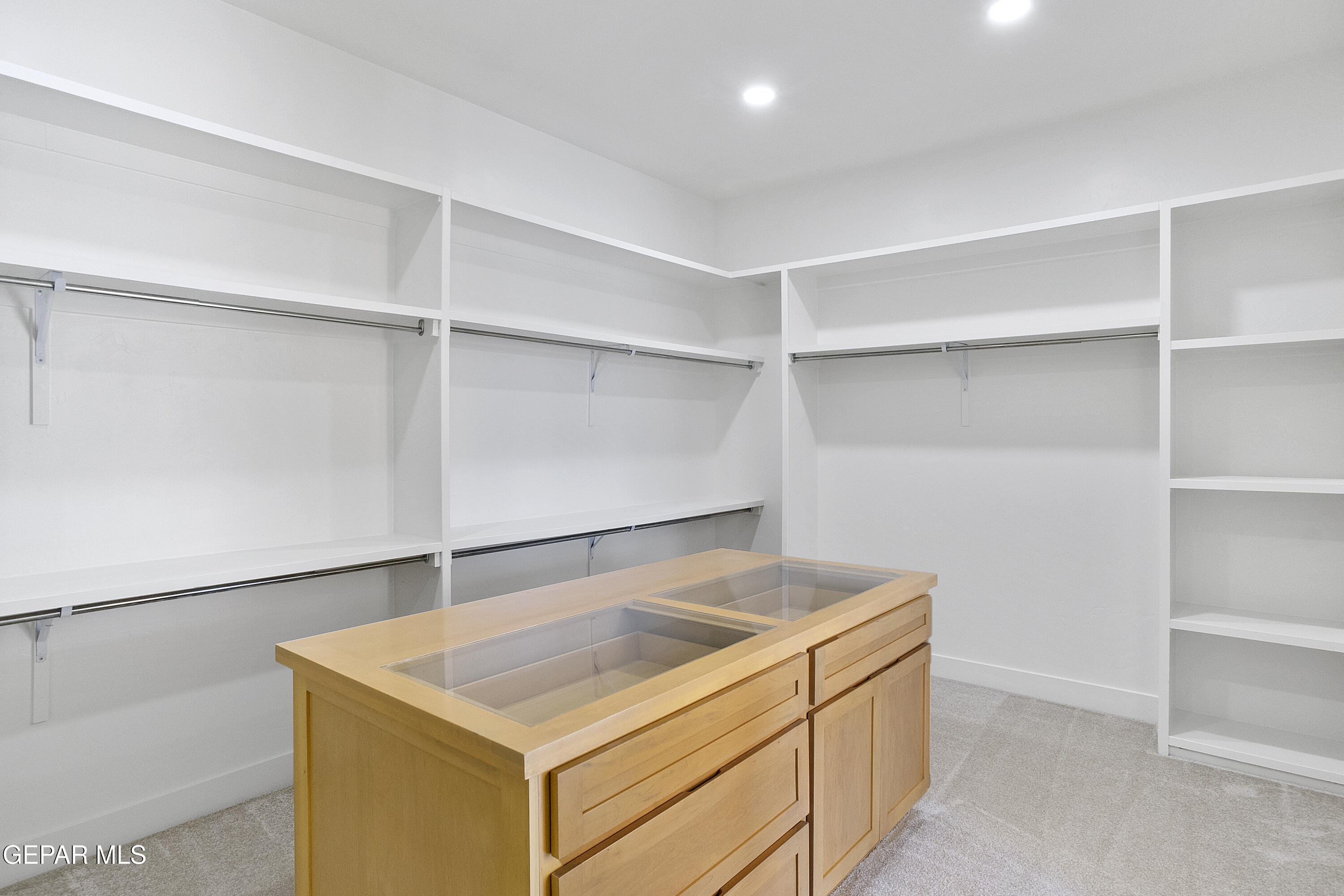 5699 Rio Bonito Circle El Paso, TX 79932 - Photo 18 of 25 a utility room with washer and dryer