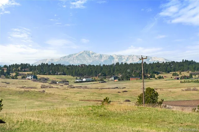 a view of a lake with houses