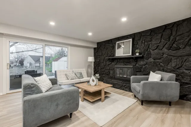 $374,700 | 1842 Nautilus Lane, Hanover Park, IL 60133