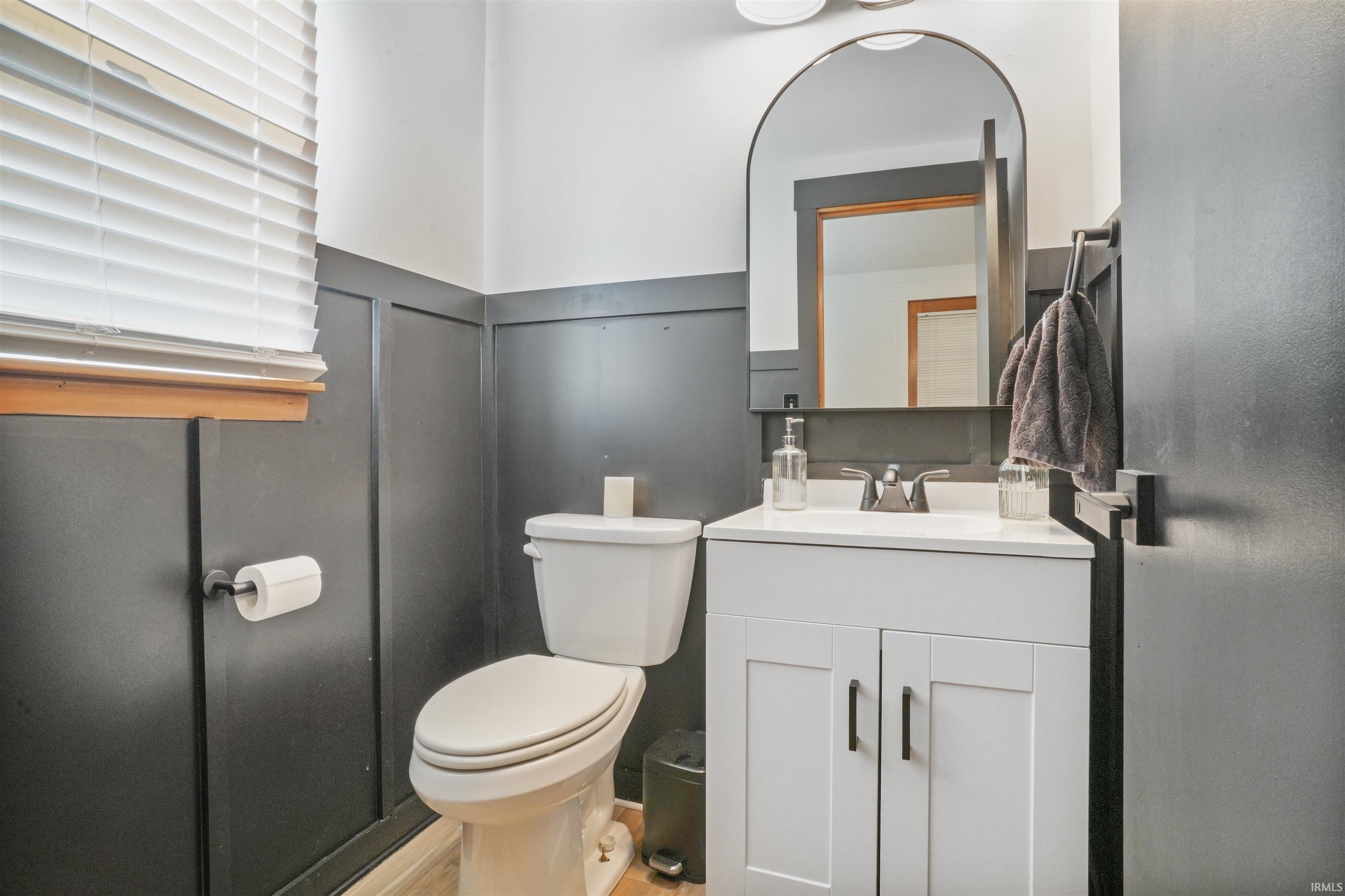 1207 Main Street Mount Vernon, IN 47620 - Photo 7 of 24