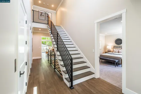 $3,980,000 | 84 Mossbridge Lane, Orinda, CA 94563