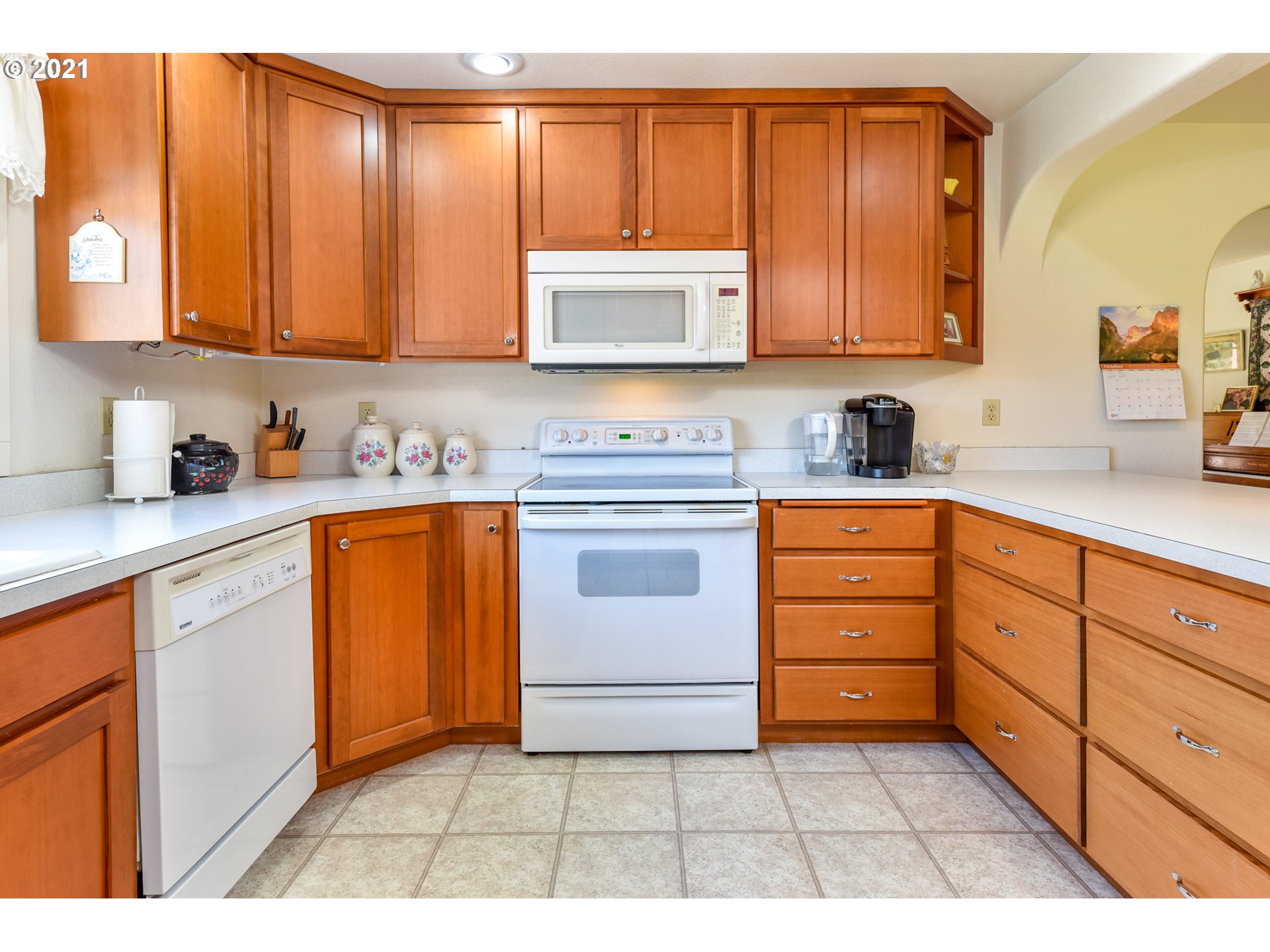 28295 Ken Neilsen Road Eugene, OR 97402 - Photo 14 of 32 Gallery Image 14