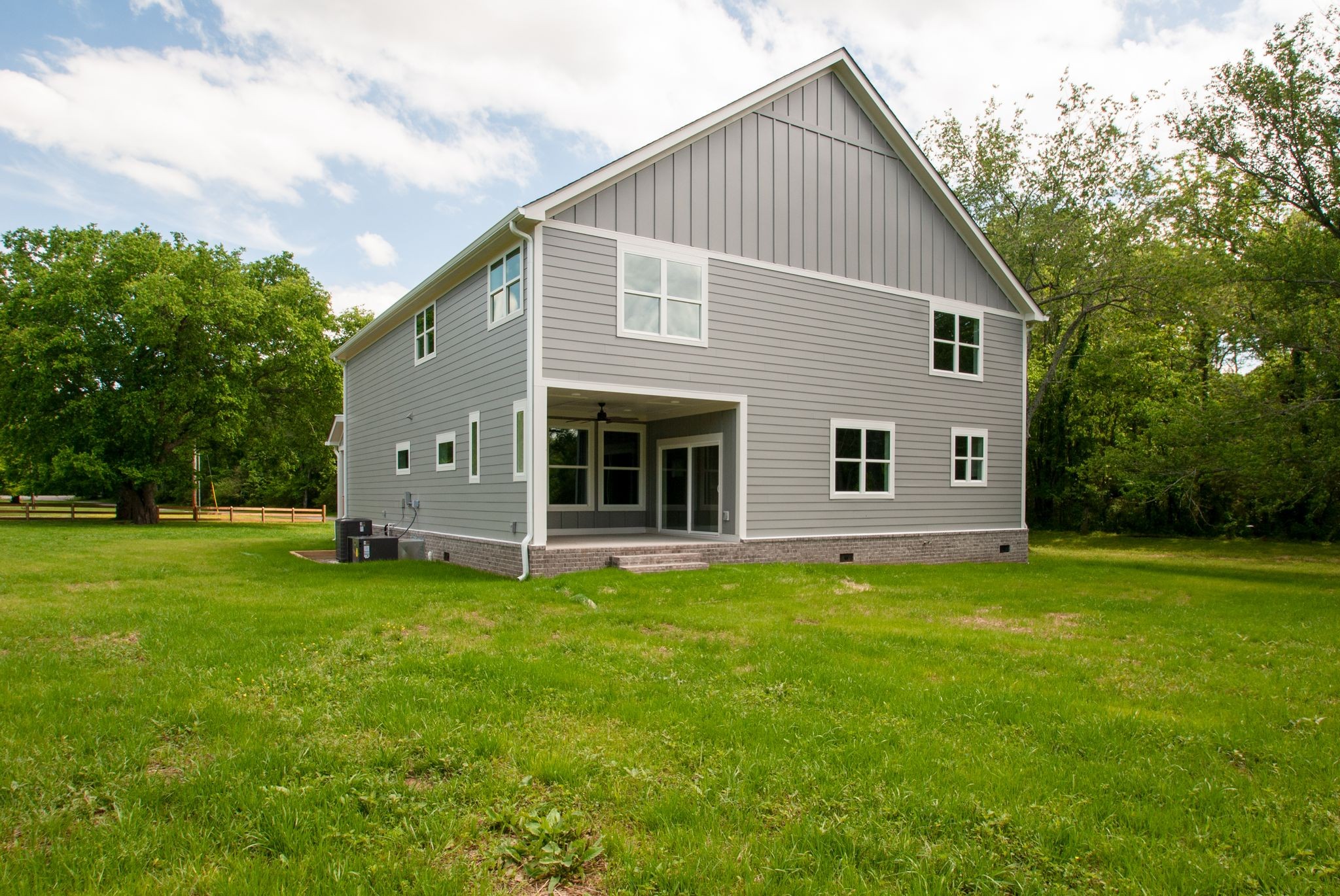 1151 Canaan Road Columbia, TN 38401 - Photo 40 of 40 a view of a house with a backyard