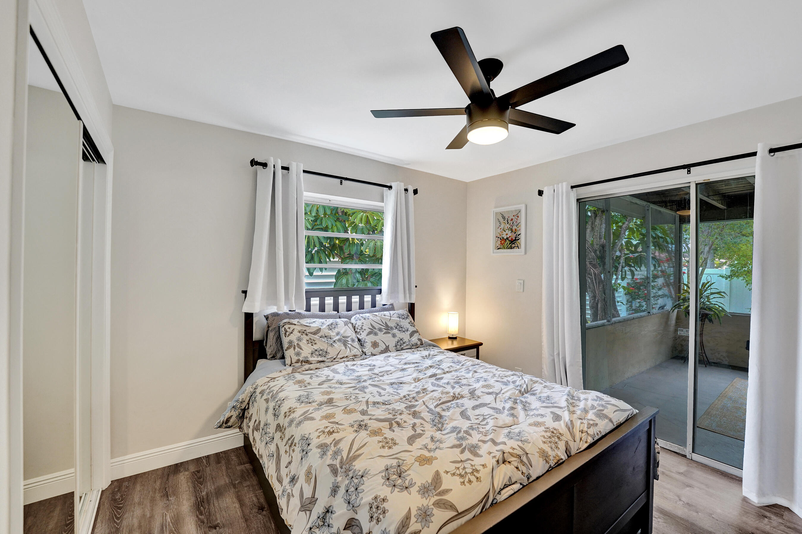 1341 North 30th Road Hollywood, FL 33021 - Photo 42 of 61 DSC08417