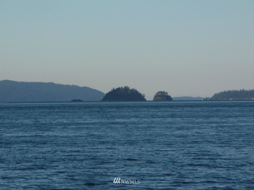 6292 West Shore Road Anacortes, WA 98221 - Photo 3 of 25 Gallery Image 3