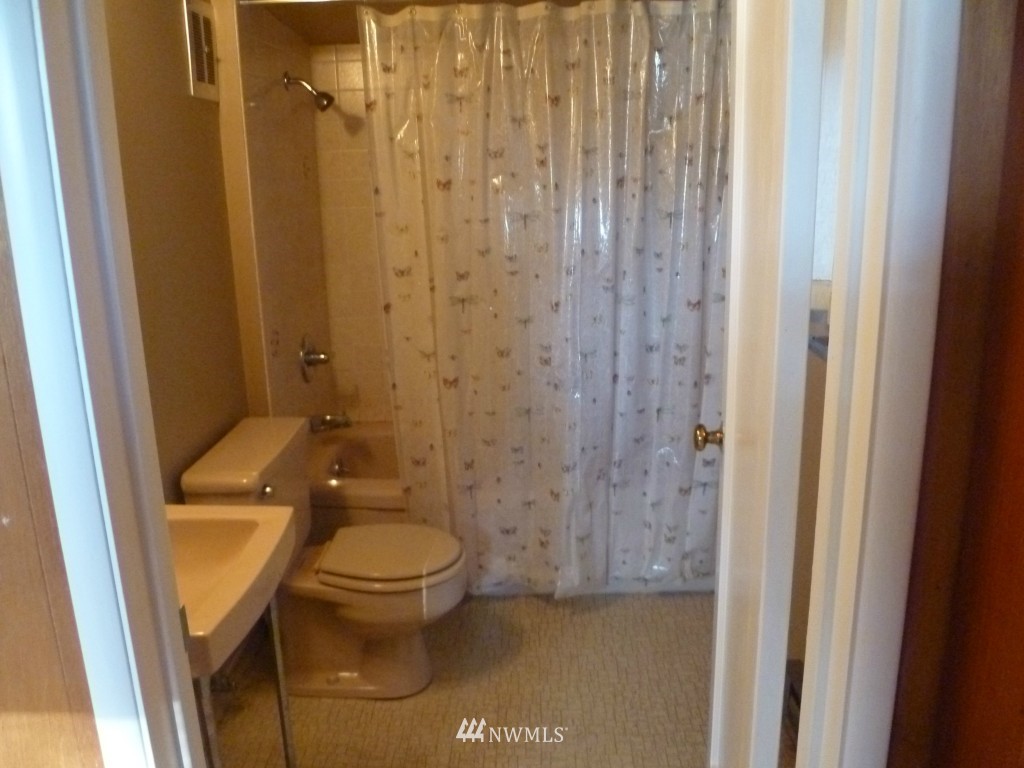 6292 West Shore Road Anacortes, WA 98221 - Photo 23 of 25 Gallery Image 23