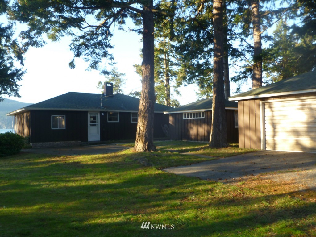 6292 West Shore Road Anacortes, WA 98221 - Photo 6 of 25 Gallery Image 6