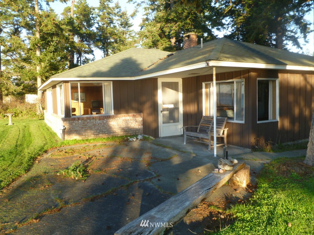 6292 West Shore Road Anacortes, WA 98221 - Photo 9 of 25 Gallery Image 9