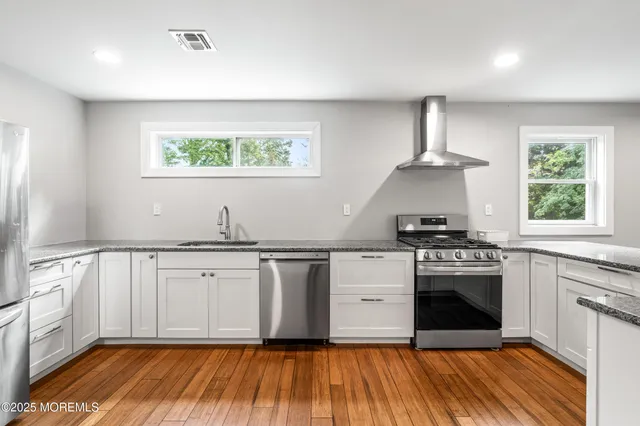 $3,000 | 27 Brookwillow Avenue, West Long Branch, NJ 07764