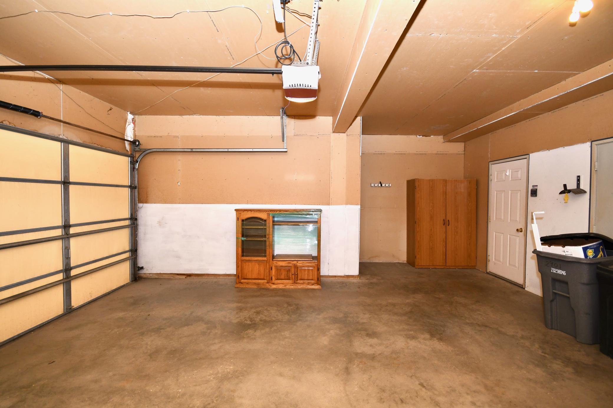 2901 32nd Street South Moorhead, MN 56560 - Photo 32 of 34
