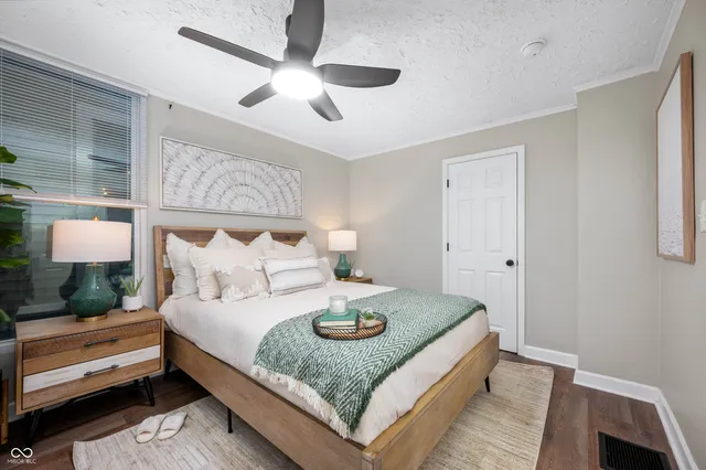 $1,700 | 413 East Caven Street, Indianapolis, IN 46225