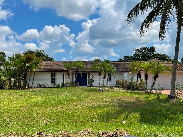 8699 Southwest Tropical Avenue Stuart, FL 34997 - Photo 1 of 15 Gallery Image 1