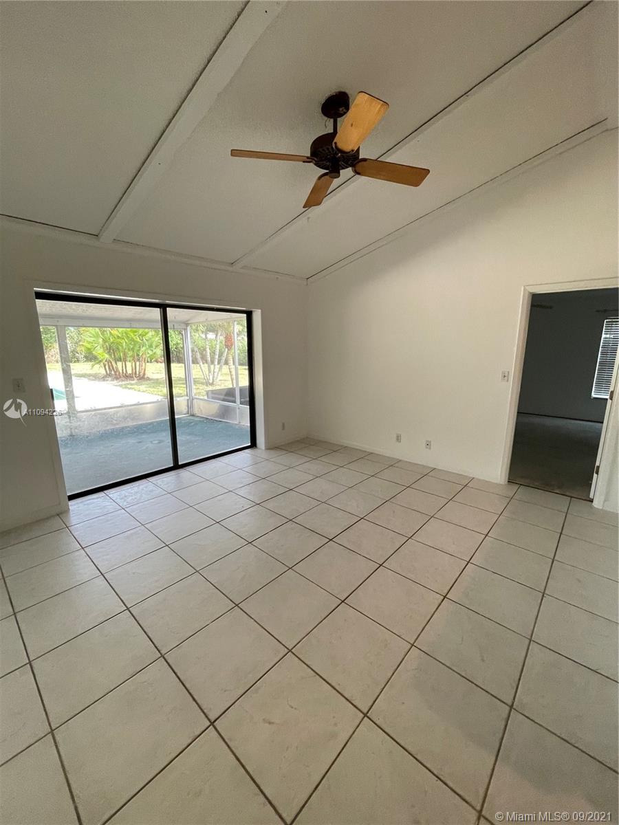 8699 Southwest Tropical Avenue Stuart, FL 34997 - Photo 5 of 15 Gallery Image 5