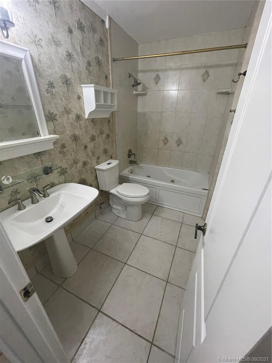 8699 Southwest Tropical Avenue Stuart, FL 34997 - Photo 7 of 15 Gallery Image 7