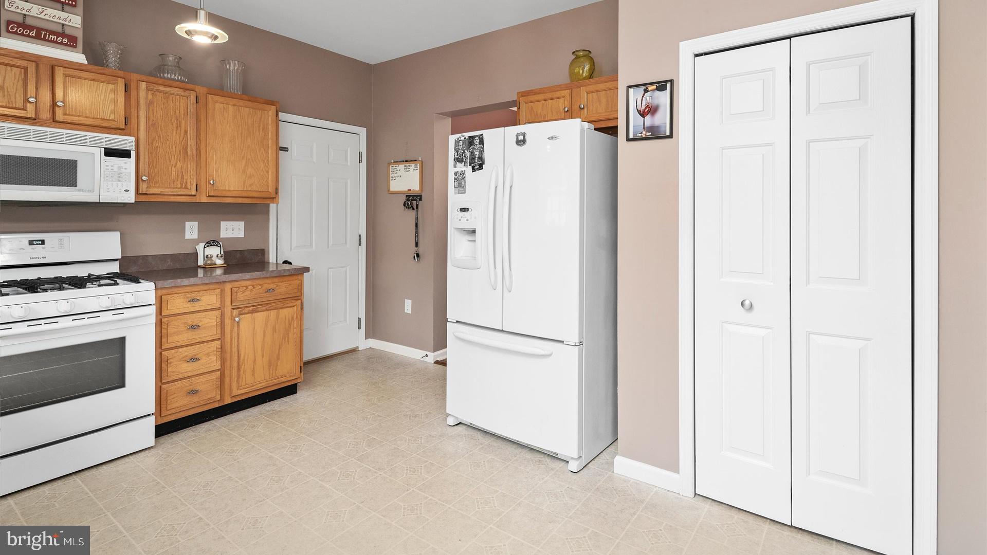 14 Mill Road Hamilton, NJ 08620 - Photo 11 of 26