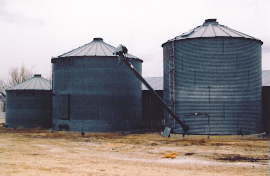 62676 Ida Road Montrose, CO 81401 - Photo 5 of 9 a view of wooden door
