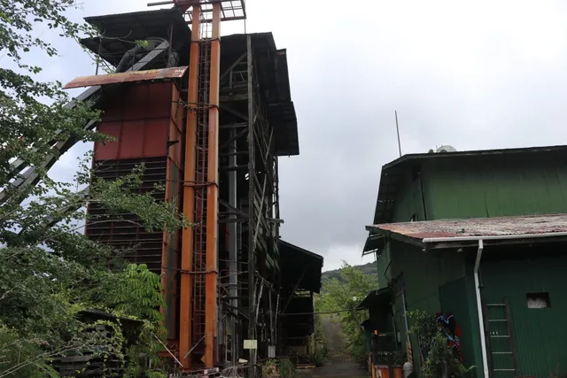 $1,750,000 | 82-5810 Napoopoo Road, Captain Cook, HI 96704