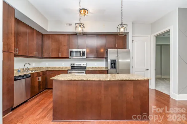 $2,095 | 4625 Piedmont Row Drive, Unit 611, Charlotte, NC 28210