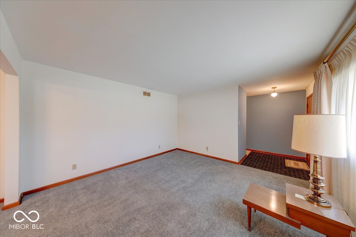 1715 Towe String Road Indianapolis, IN 46217 - Photo 11 of 48