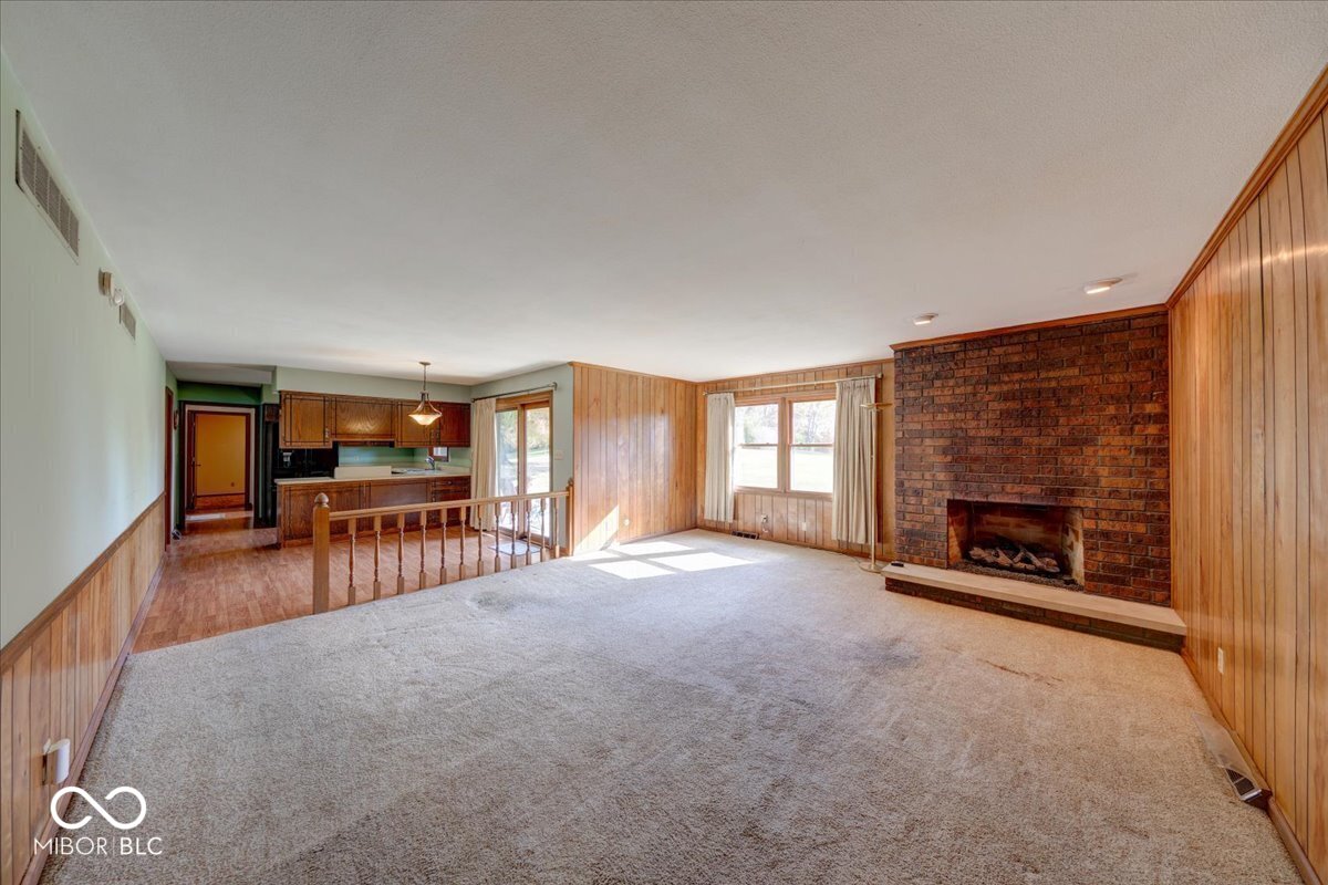 1715 Towe String Road Indianapolis, IN 46217 - Photo 13 of 48