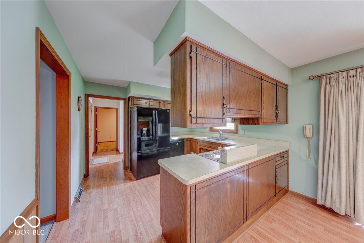 1715 Towe String Road Indianapolis, IN 46217 - Photo 16 of 48