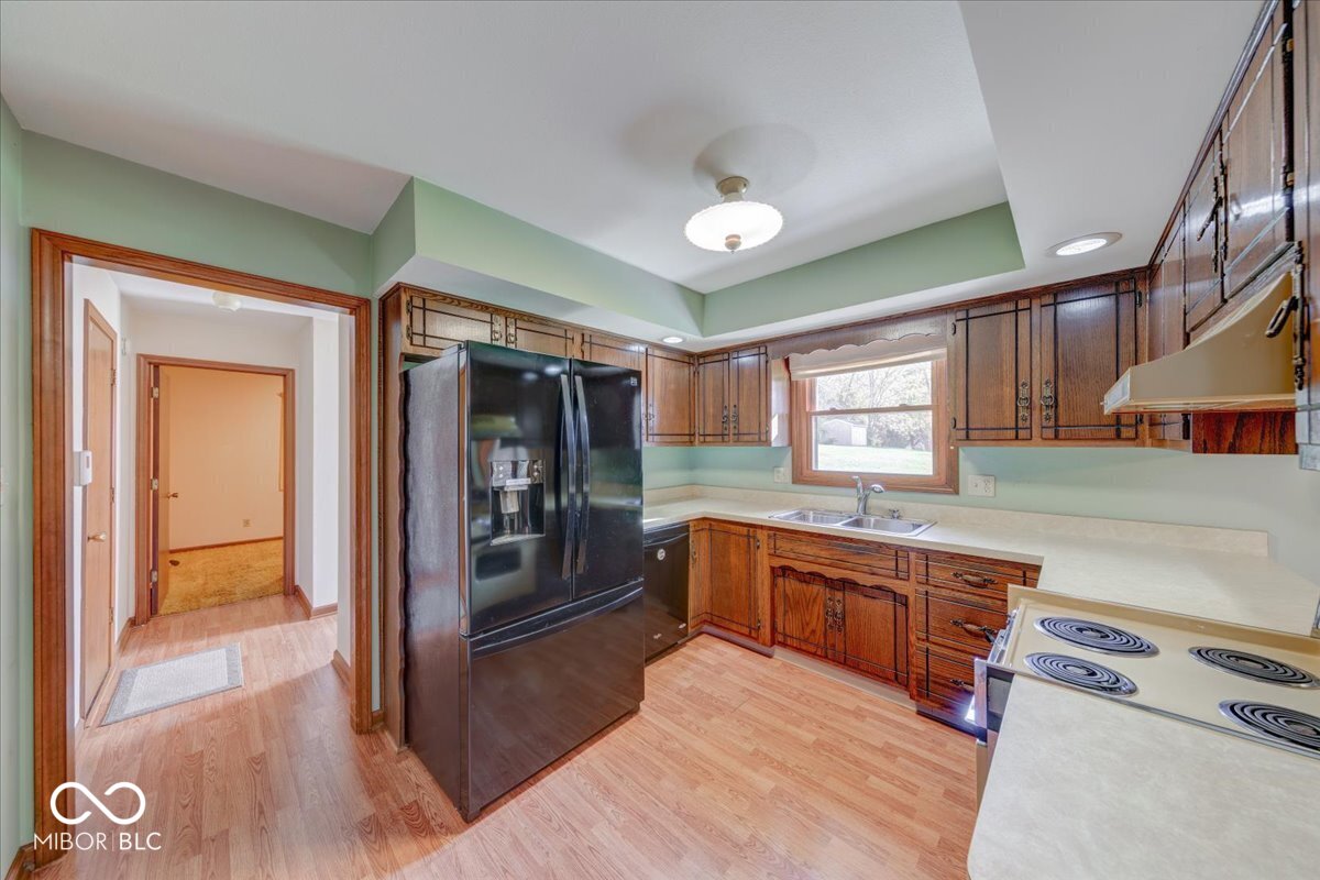 1715 Towe String Road Indianapolis, IN 46217 - Photo 20 of 48