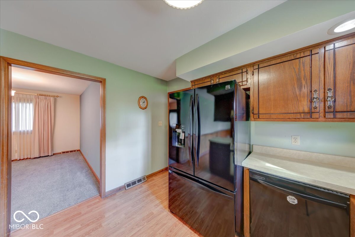 1715 Towe String Road Indianapolis, IN 46217 - Photo 24 of 48