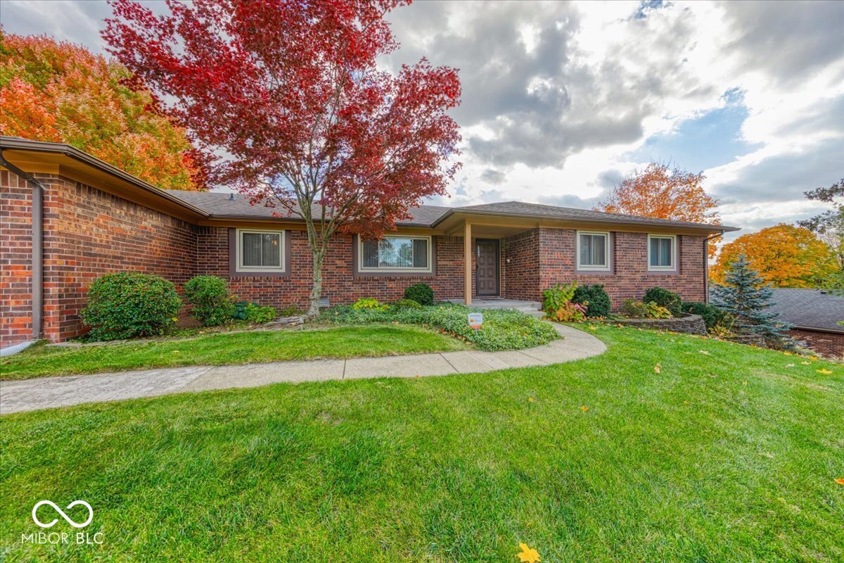 1715 Towe String Road Indianapolis, IN 46217 - Photo 3 of 48