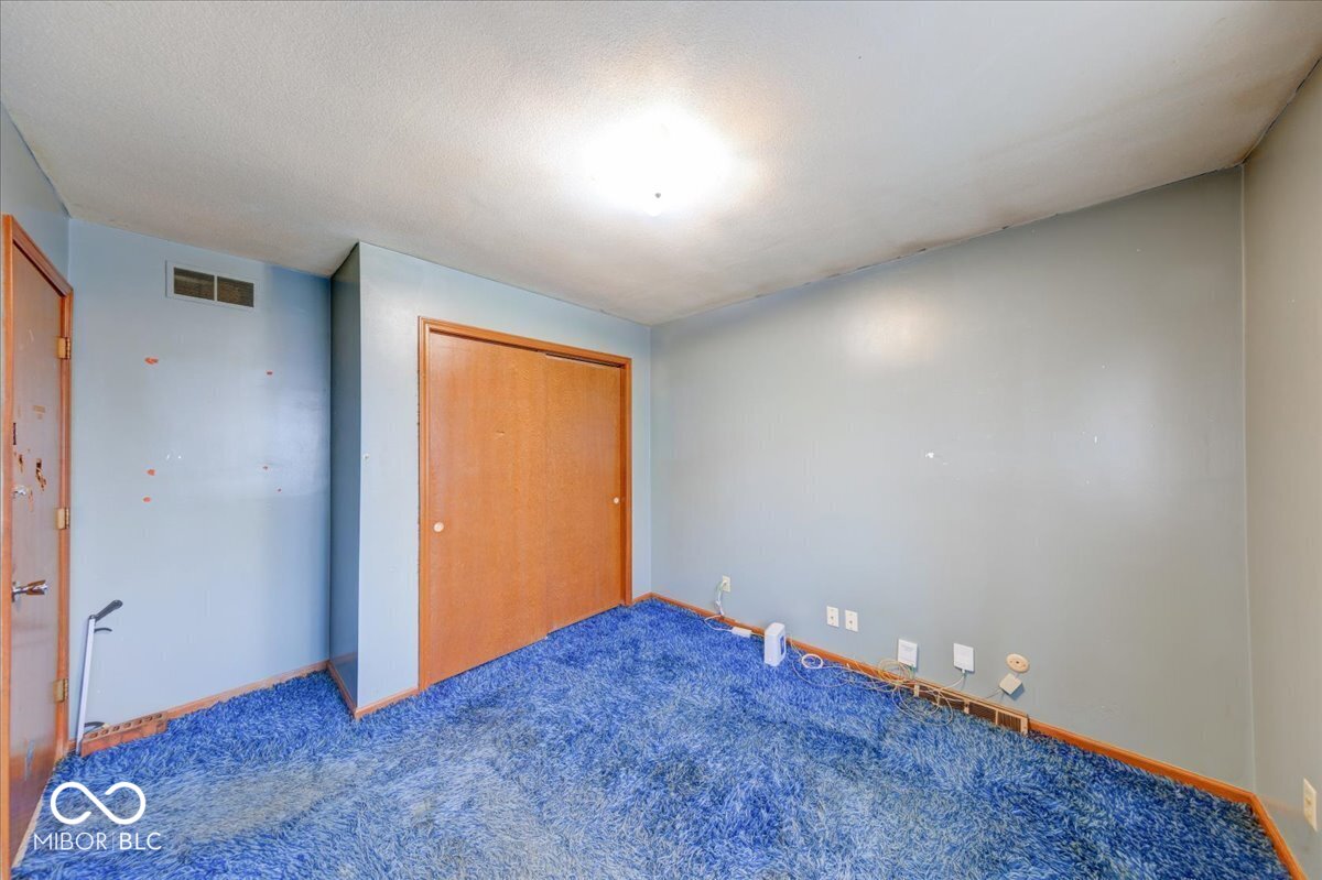 1715 Towe String Road Indianapolis, IN 46217 - Photo 31 of 48