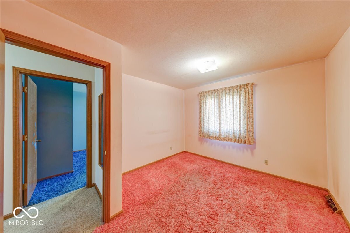 1715 Towe String Road Indianapolis, IN 46217 - Photo 33 of 48