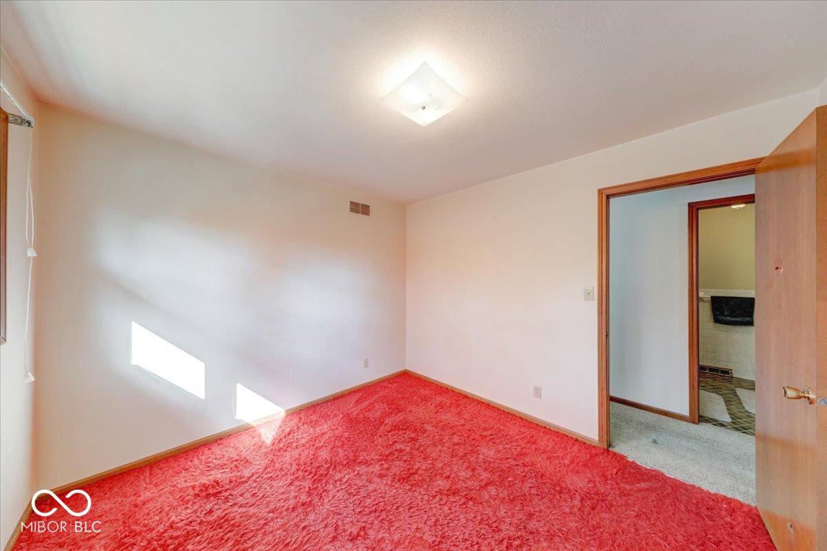 1715 Towe String Road Indianapolis, IN 46217 - Photo 37 of 48