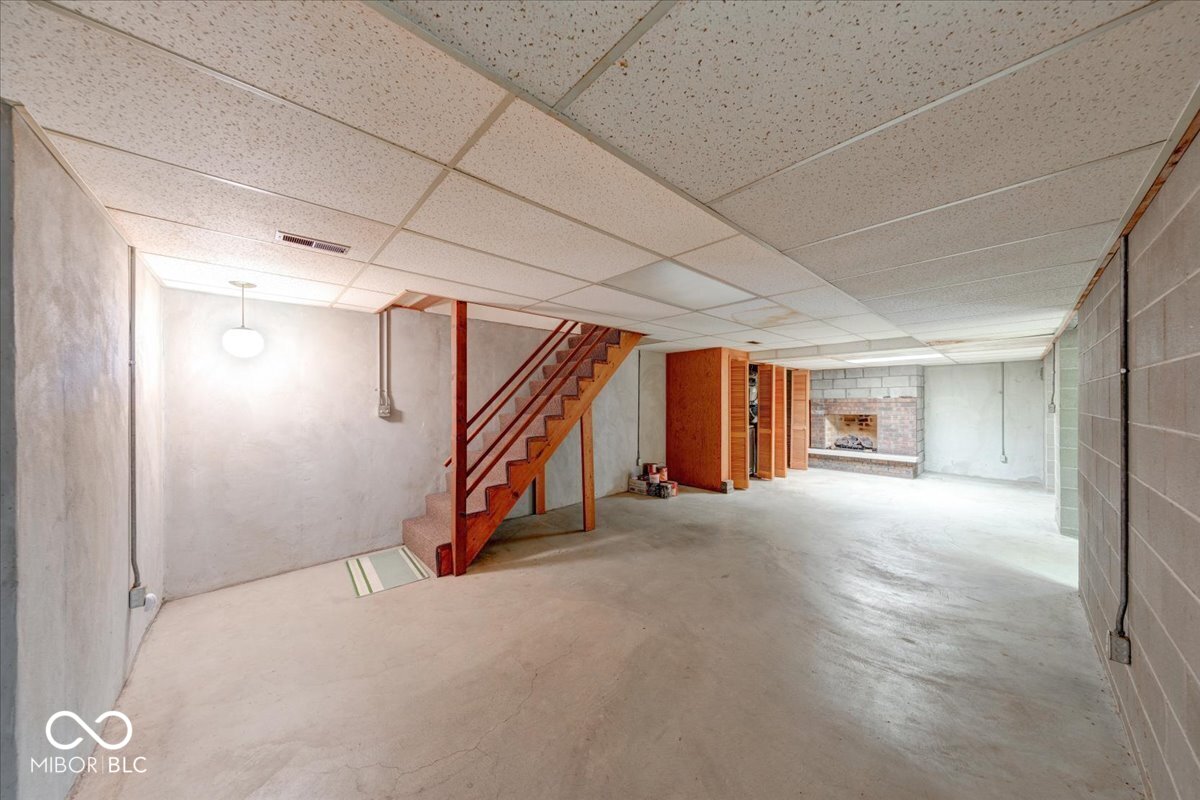 1715 Towe String Road Indianapolis, IN 46217 - Photo 43 of 48