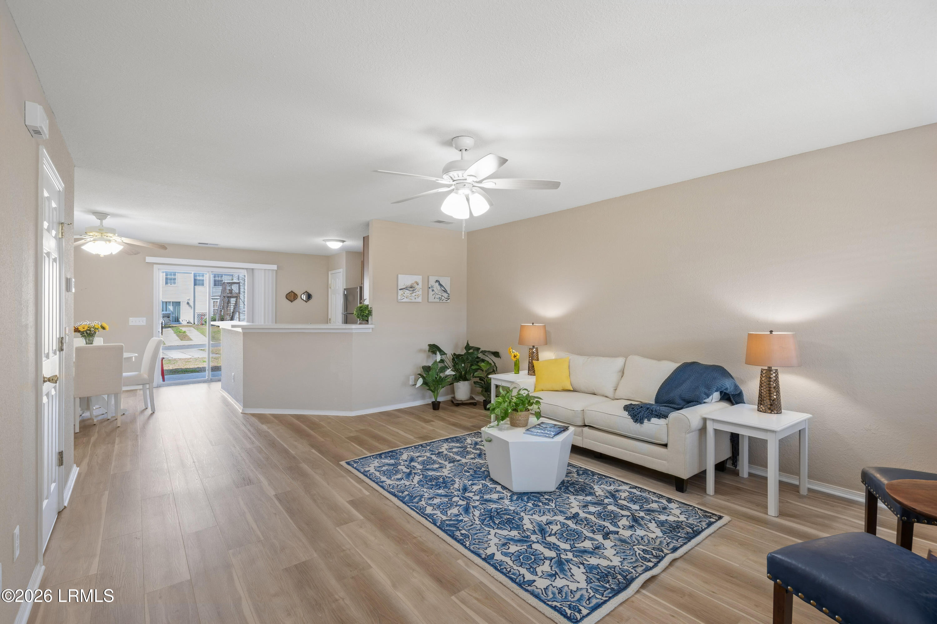 404 Park Side Way Okatie, SC 29909 - Photo 5 of 47 404ParkSideWay-IslandHouseMedia-0012