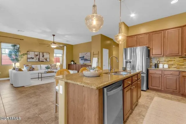 $2,695 | 17564 West Verdin Road, Goodyear, AZ 85338