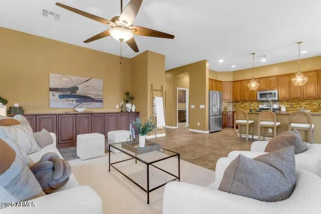 $2,695 | 17564 West Verdin Road, Goodyear, AZ 85338