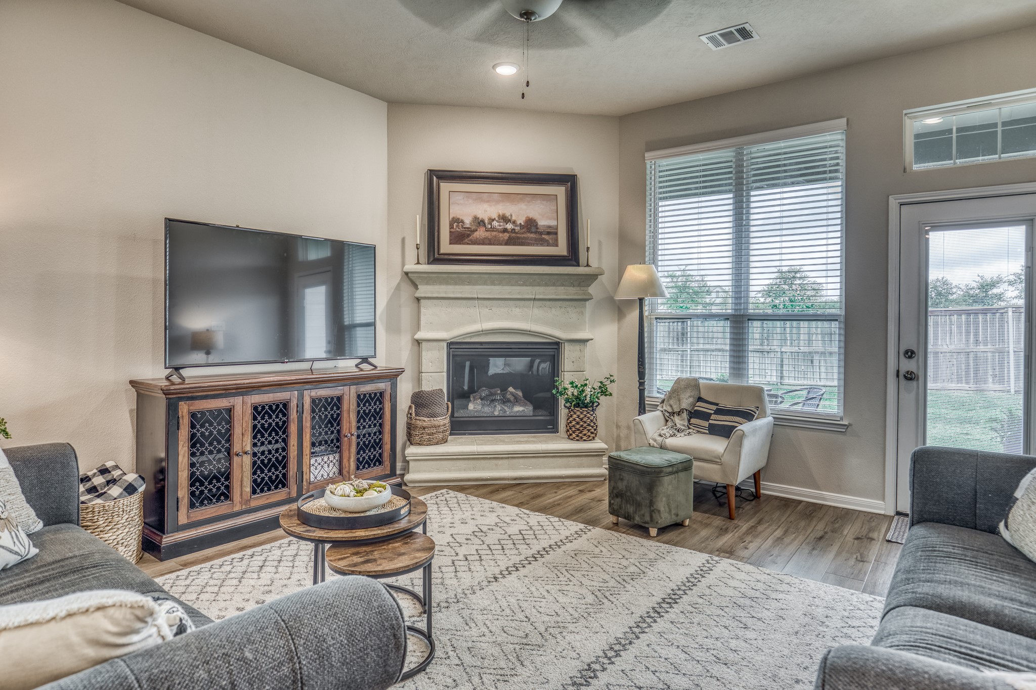 1016 Old Vine Road Brenham, TX 77833 - Photo 9 of 25