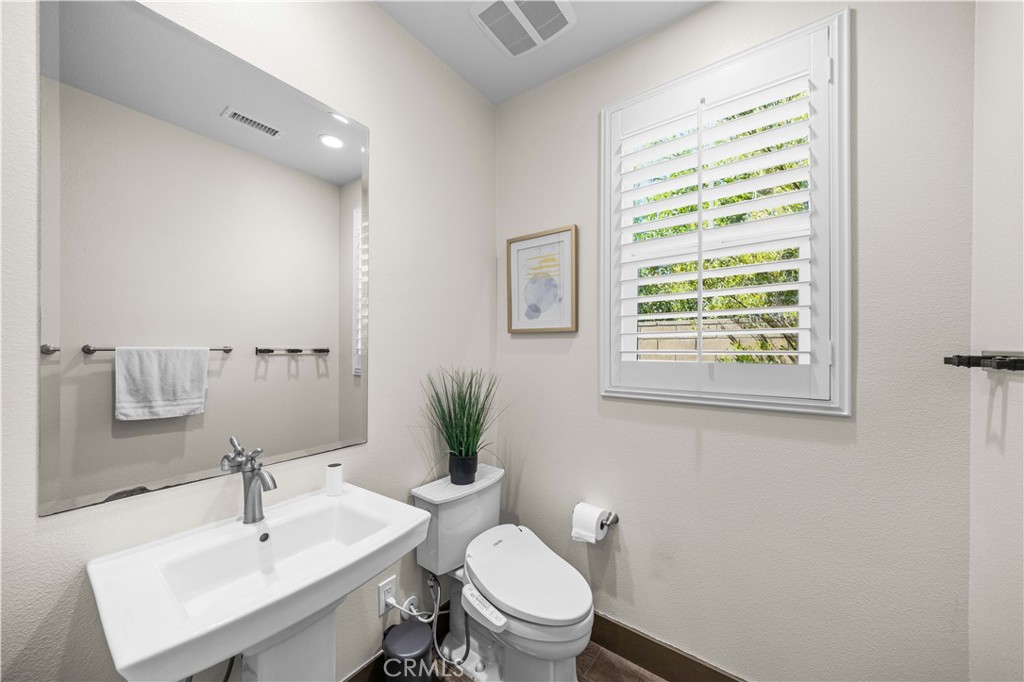 127 Cruiser Irvine, CA 92618 - Photo 26 of 71
