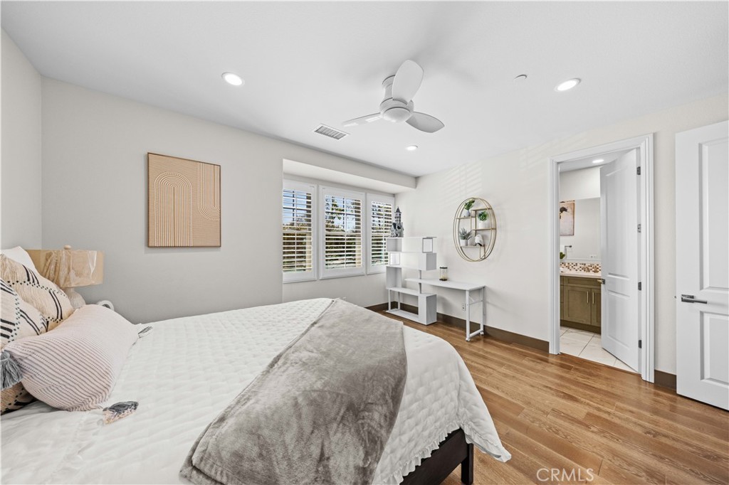 127 Cruiser Irvine, CA 92618 - Photo 35 of 71