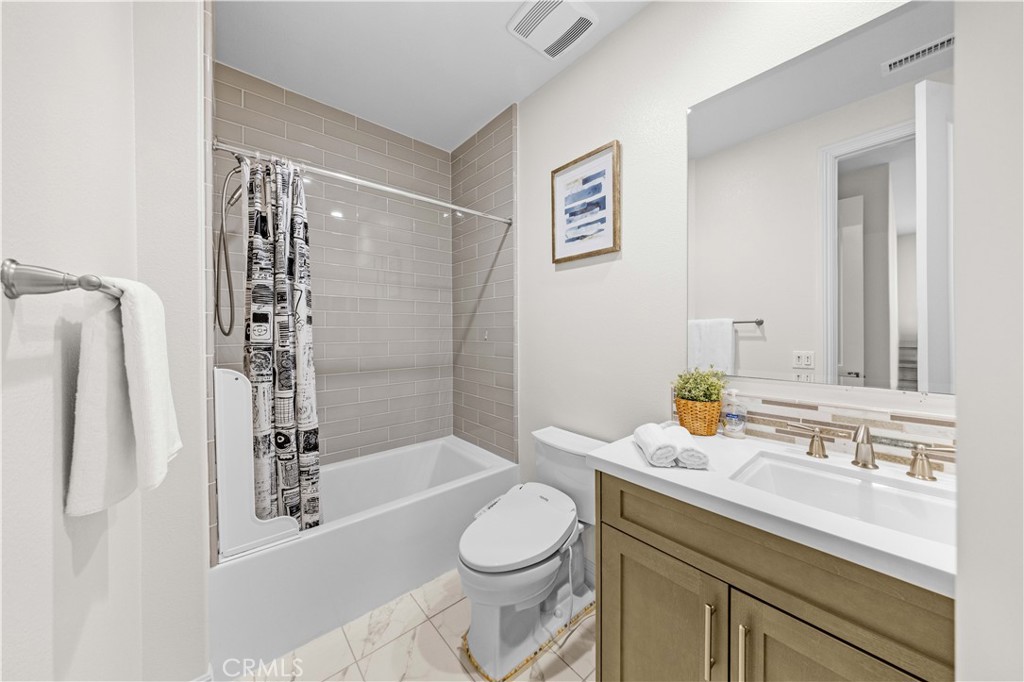 127 Cruiser Irvine, CA 92618 - Photo 40 of 71