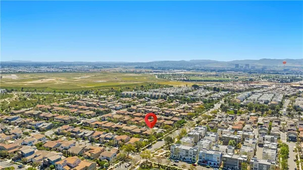 $3,750,000 | 127 Cruiser, Irvine, CA 92618