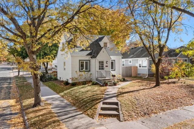 $360,000 | 5701 41st Avenue South, Minneapolis, MN 55417