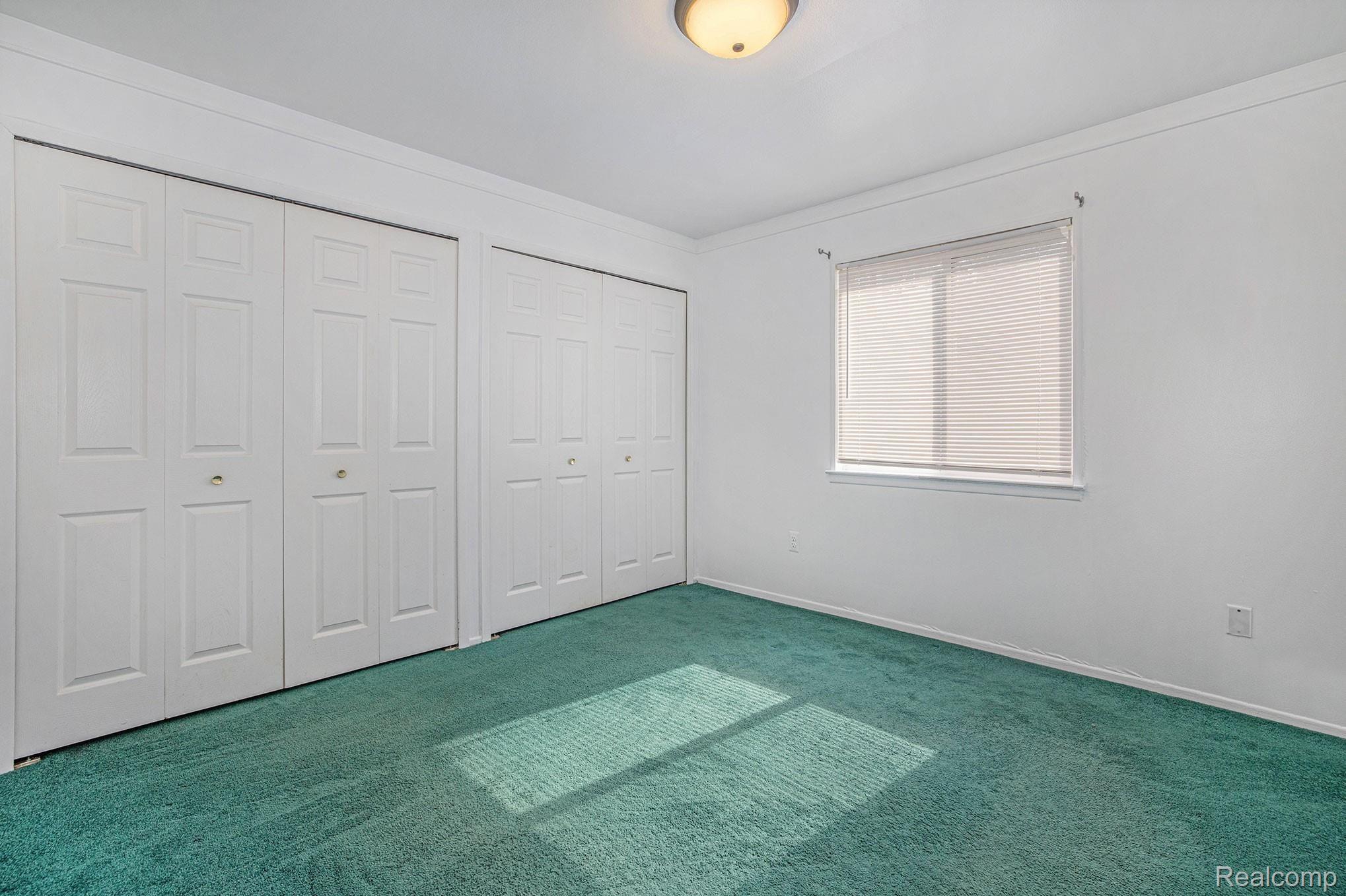 15374 Beech Daly Road Taylor, MI 48180 - Photo 10 of 24 IMG_4181.jpg
