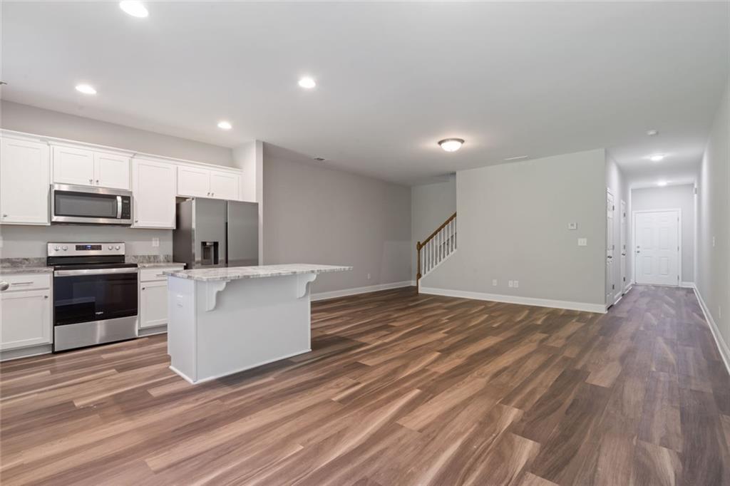 2707 Hickory Lane Dawsonville, GA 30534 - Photo 18 of 31 a view of kitchen and microwave