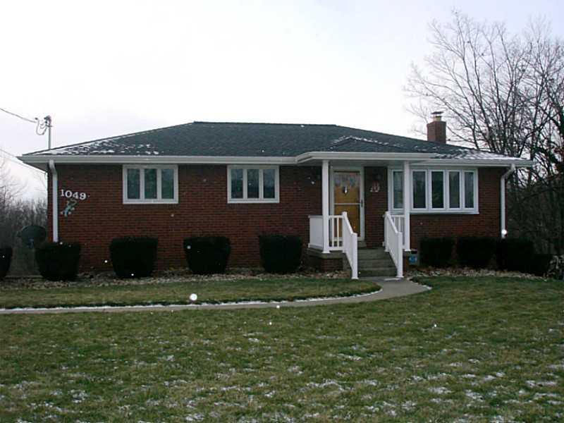 1049 Silver Lane McKees Rocks, PA 15136 - Photo 1 of 16 Exterior Front.